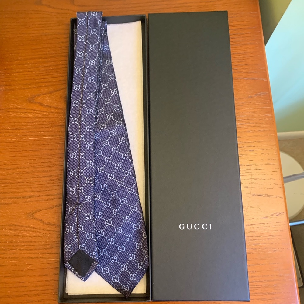 NEW GUCCI TIE